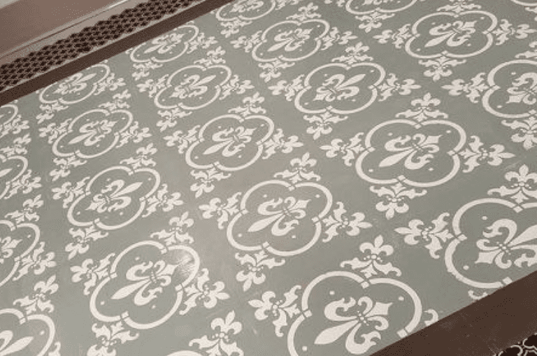 How to Paint Linoleum Floors