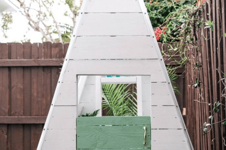 How to Paint a DIY Play House