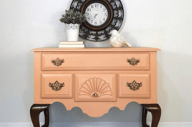 How to Mix Apricot and Terracotta Paint