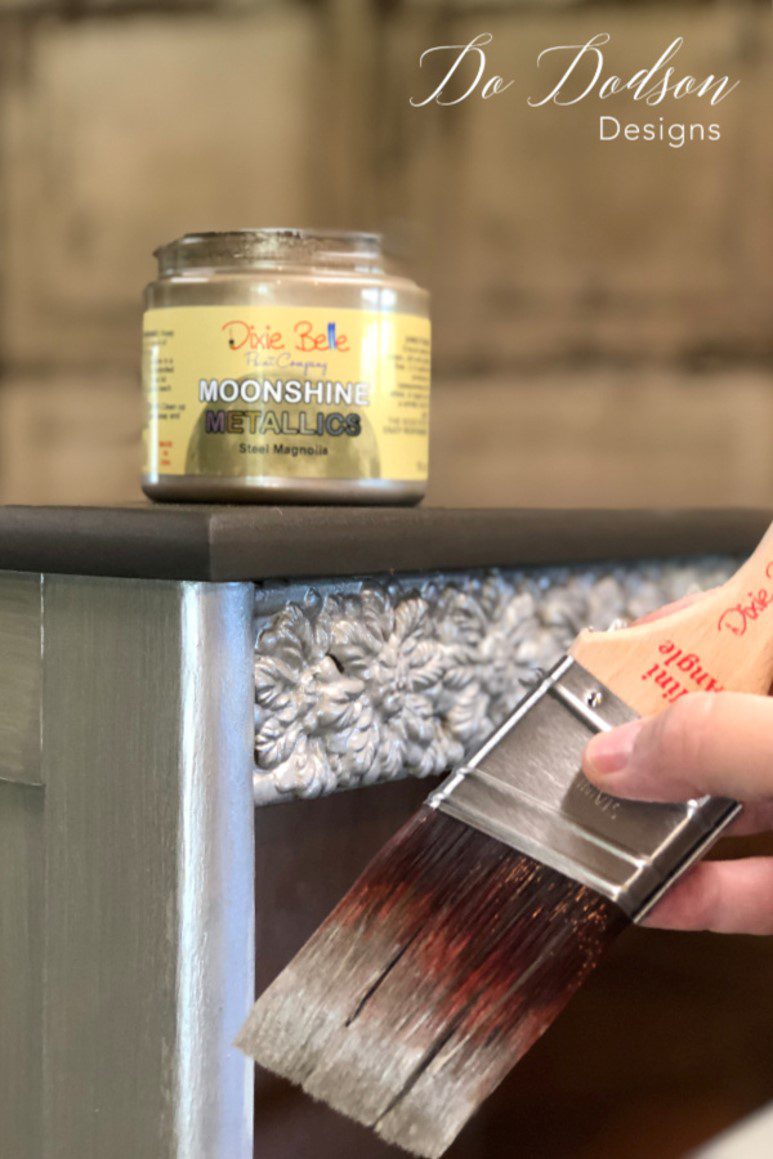 How to Use Metallic Paint